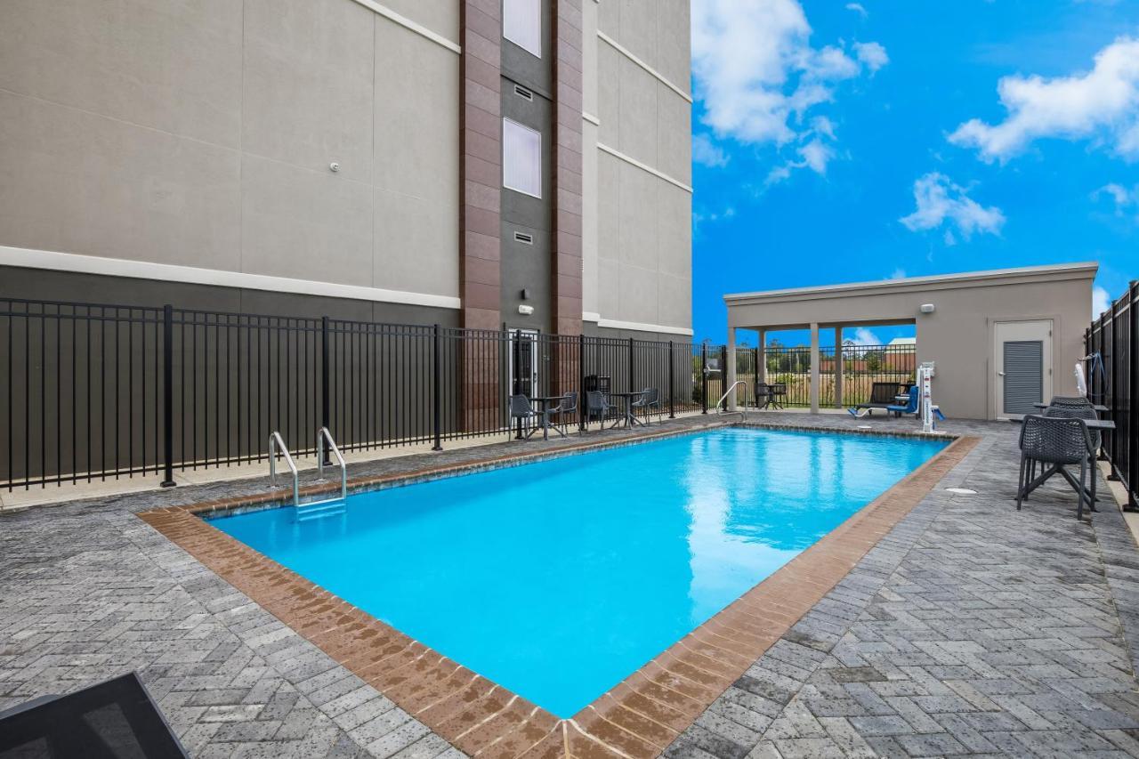 La Quinta Inn & Suites By Wyndham Sulphur Lake Charles Exterior photo